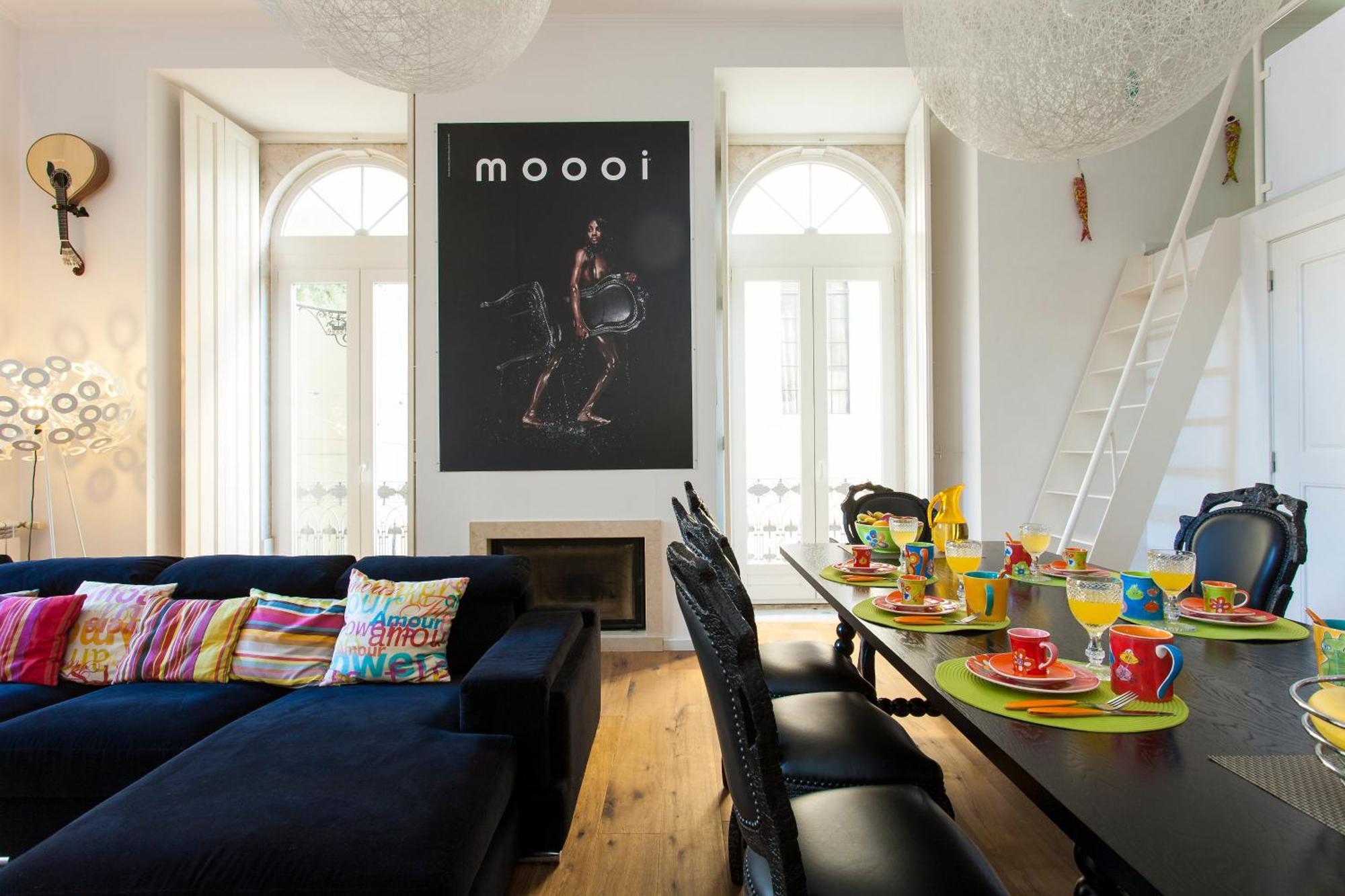 Joivy Stunning Design In Chiado Apartment Lisbon
