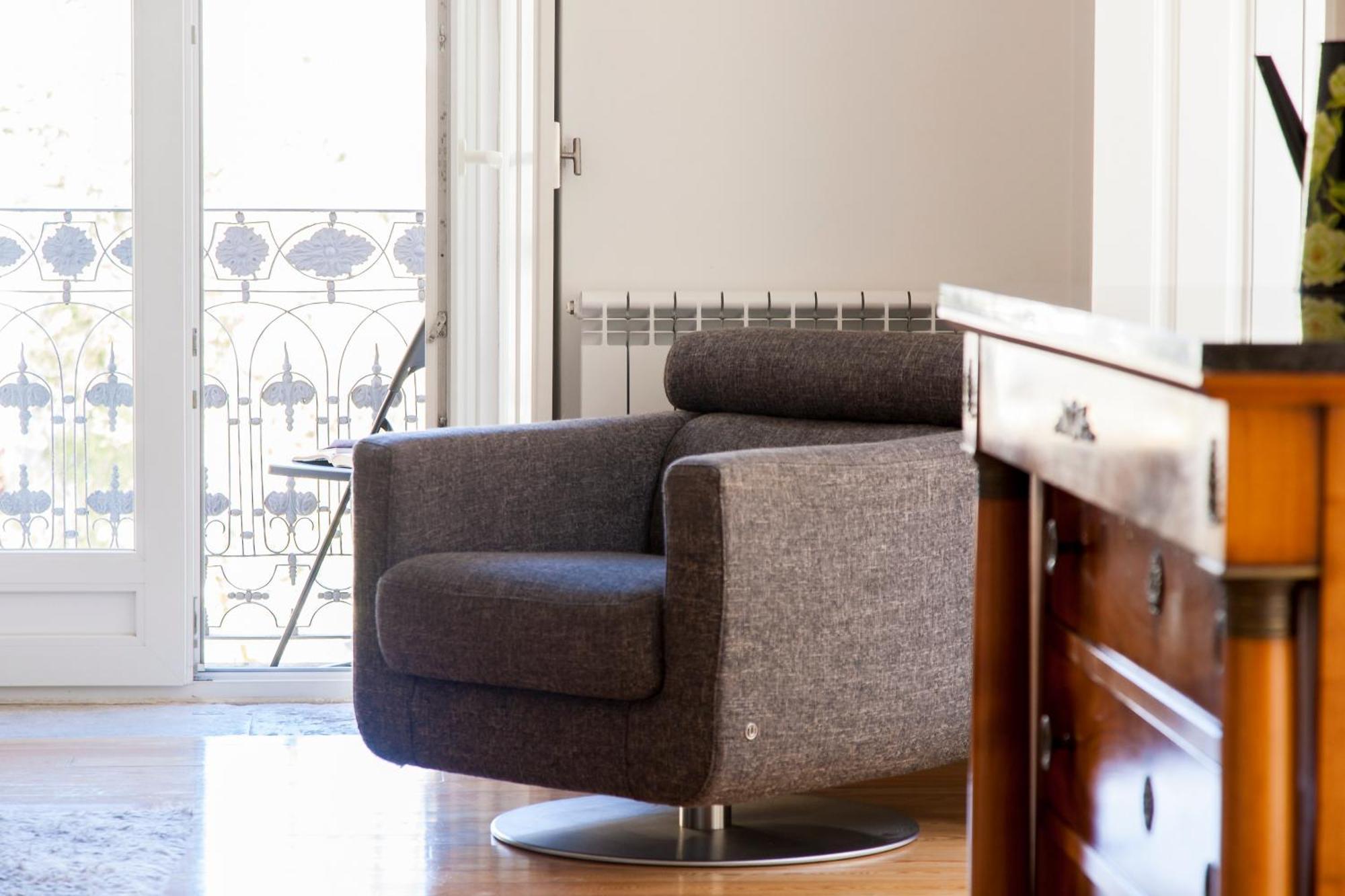 Apartment Joivy Stunning Design In Chiado Lisbon