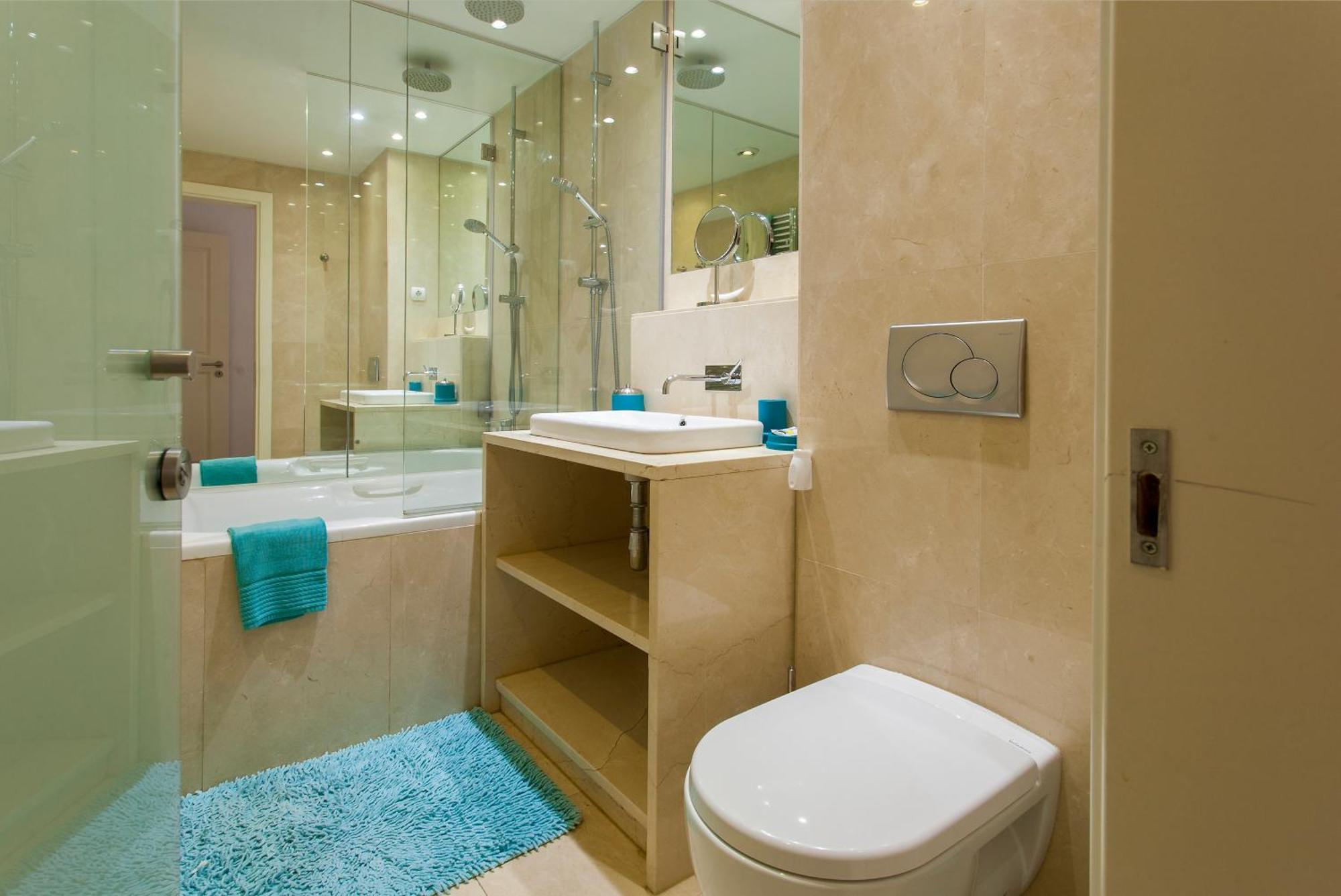 Apartment Joivy Stunning Design In Chiado Lisbon