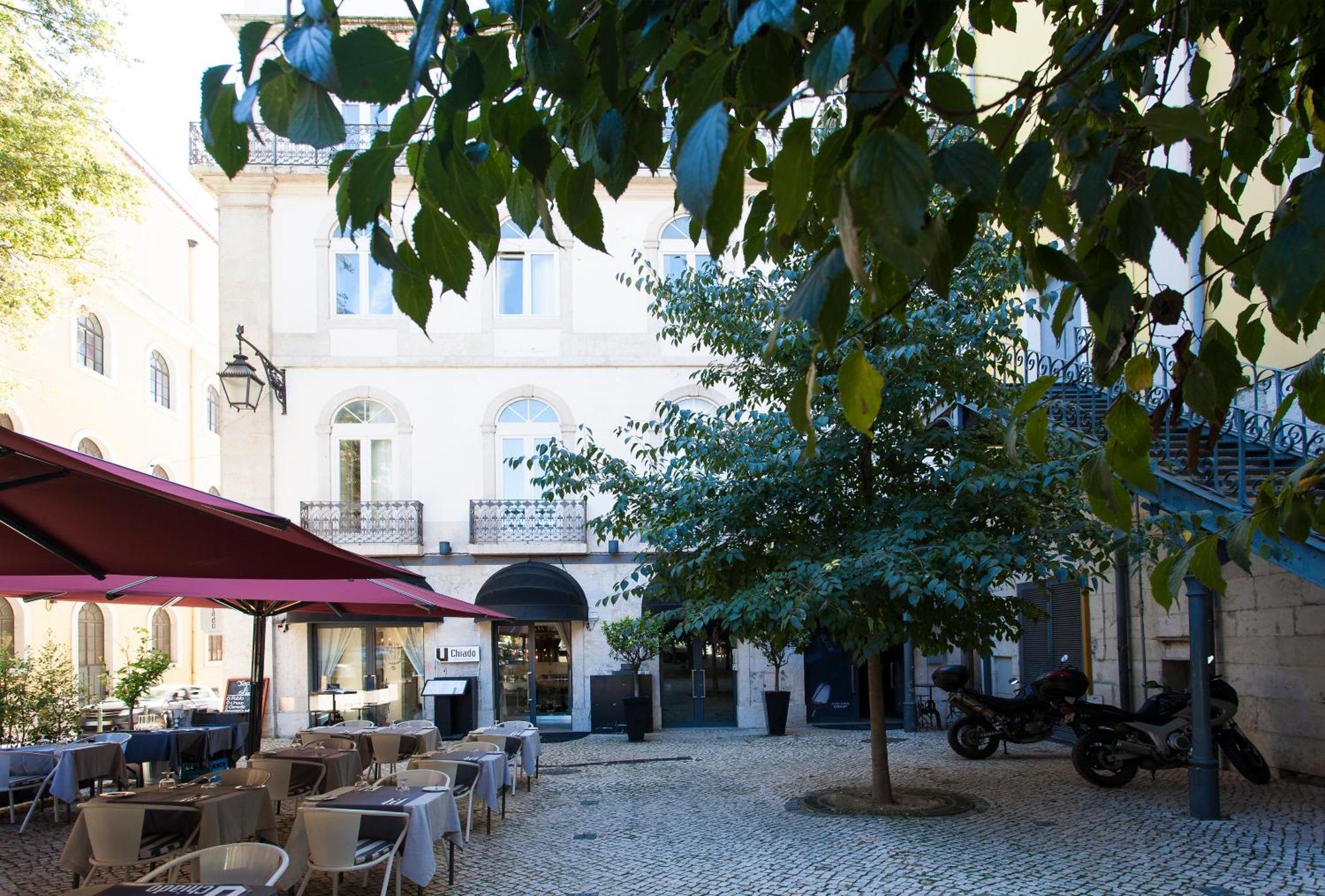 Apartment Joivy Stunning Design In Chiado *