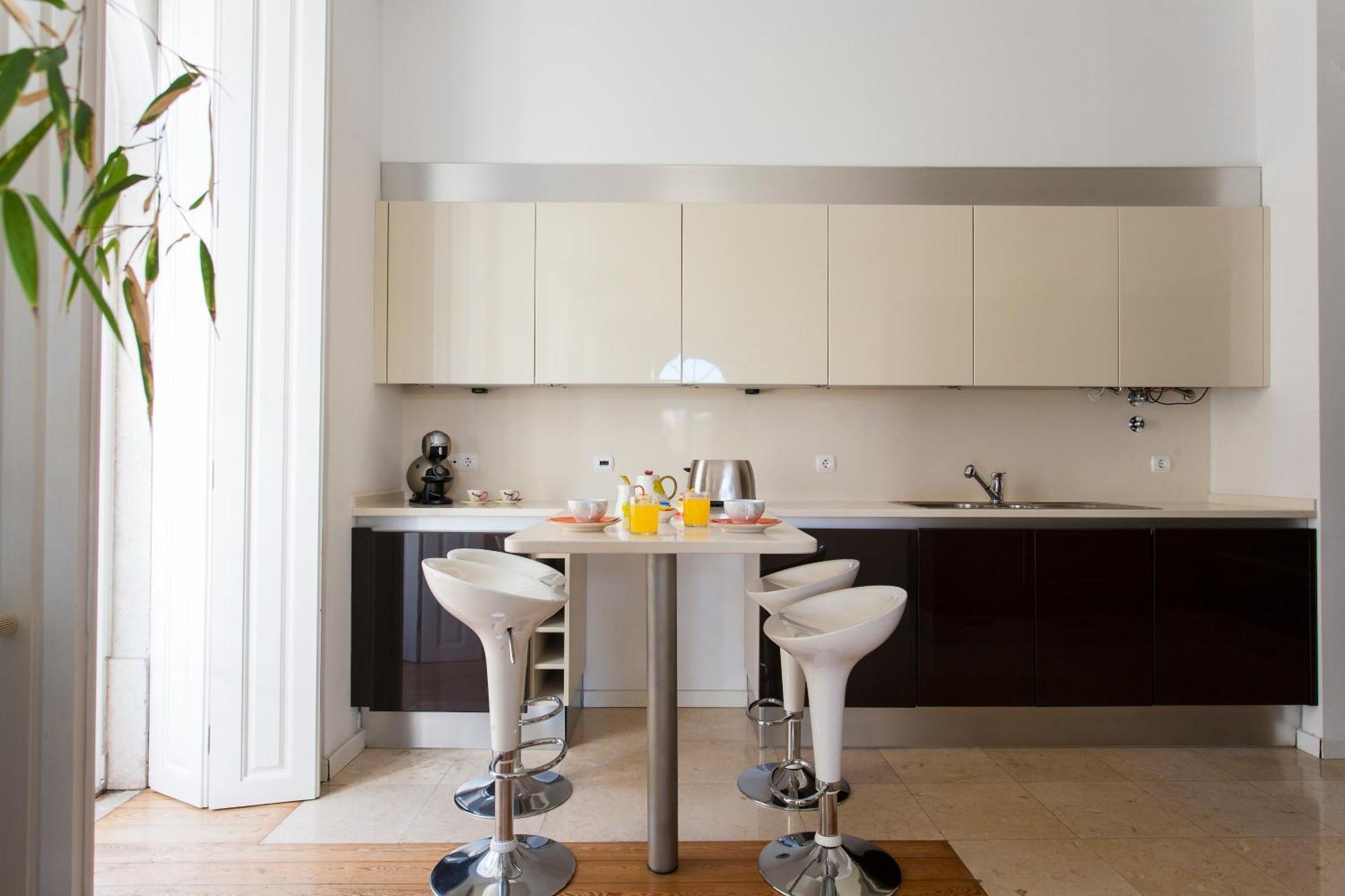 Apartment Joivy Stunning Design In Chiado Lisbon